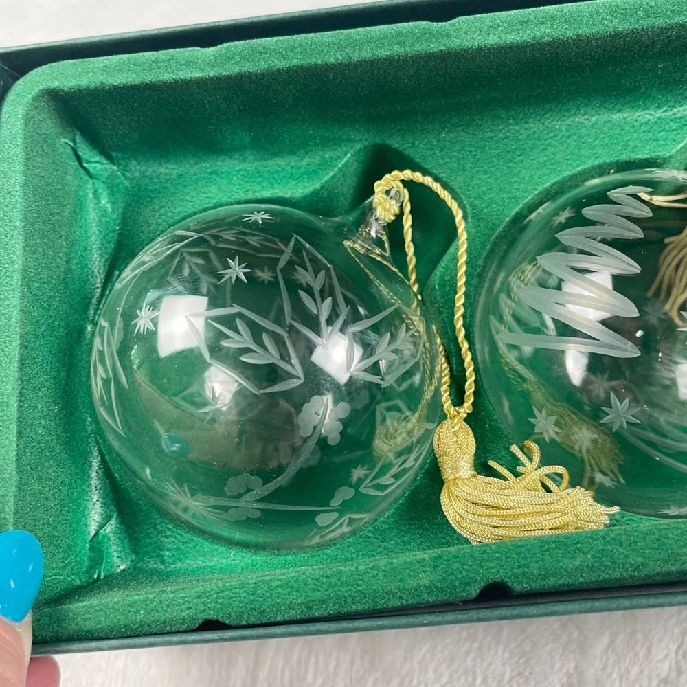 Marquis by Waterford Winterfest Ball Ornaments Set of 3 Etched Glass Clear Decor